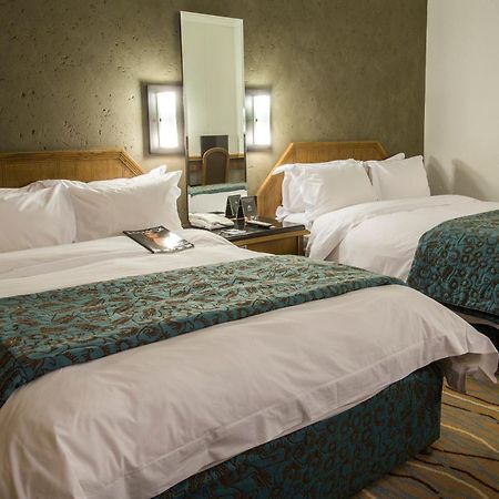 The Centurion Hotel Luaran gambar