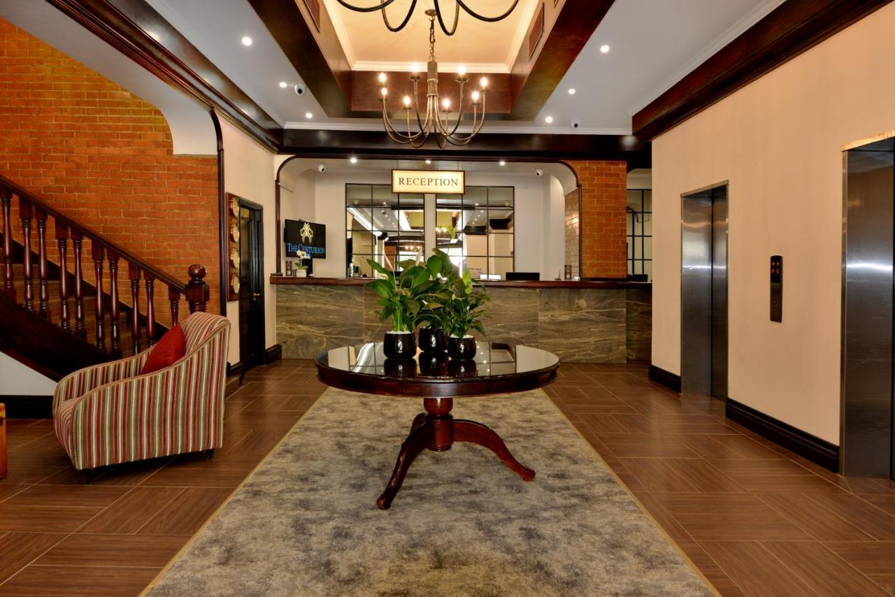 The Centurion Hotel Luaran gambar