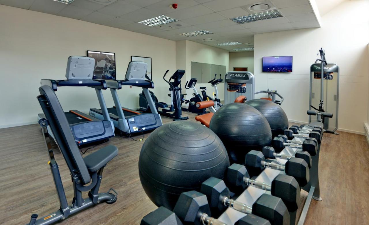 The Centurion Hotel Luaran gambar
