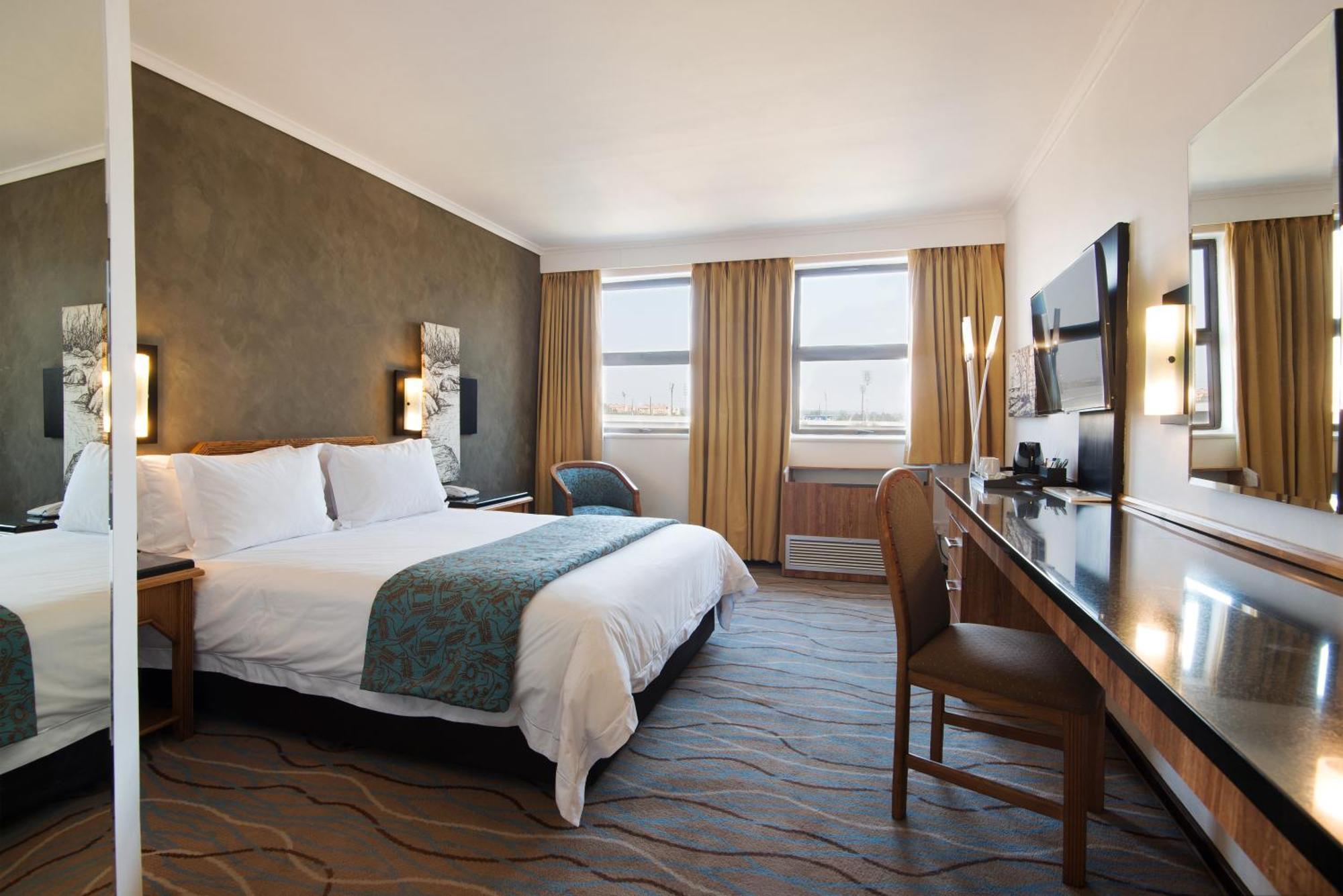 The Centurion Hotel Luaran gambar