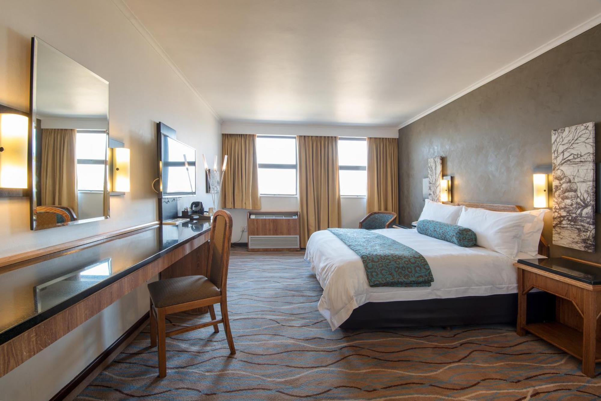 The Centurion Hotel Luaran gambar